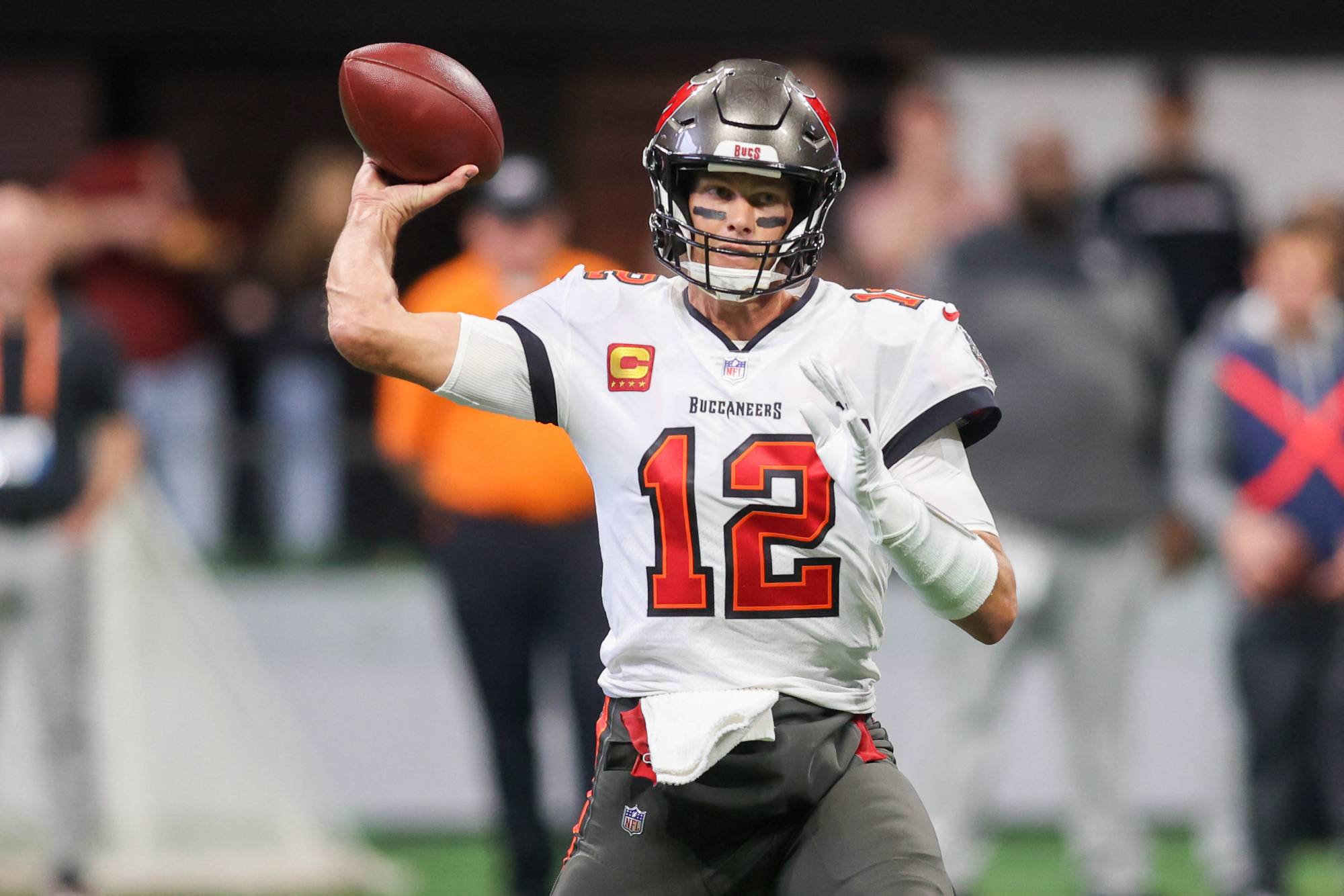 what time is the bucs cowboys game tonight