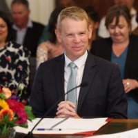New Zealand\'s new prime minister, Chris Hipkins, is sworn in during a ceremony at Government House in Wellington on Wednesday. | AFP-JIJI