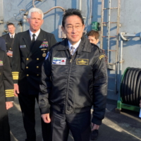 Prime Minister Fumio Kishida boards the USS Ronald Reagan at Sagami Bay, Kanagawa Prefecture. | REUTERS