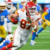 The Chiefs\' Travis Kelce is viewed as one of the top tight ends in NFL history. | USA TODAY / VIA REUTERS
