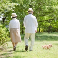 For elderly people who walked fewer than 5,000 steps per day, an extra 1,000 steps lowered their risk of death by 23%, according to a study by a Japanese team. | GETTY IMAGES