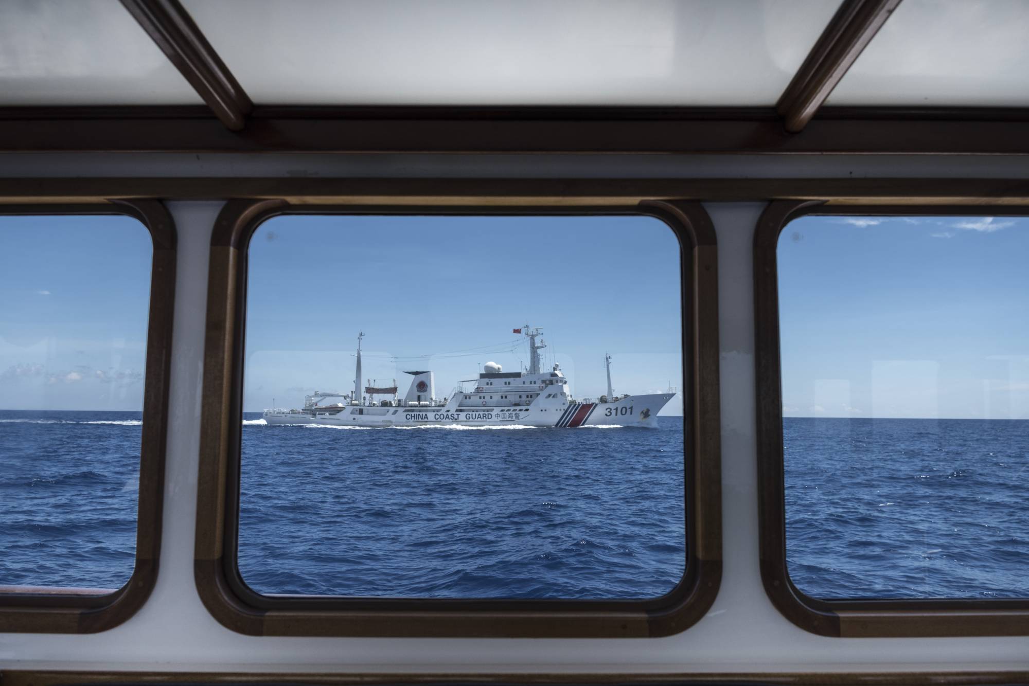A Chinese Coast Guard ship outside Scarborough Shoal in the South China Sea, in June 2016 | SERGEY PONOMAREV / THE NEW YORK TIMES