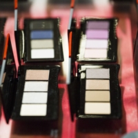 Chinese travelers will be spending more on activities in Japan than on cosmetics, a leading analyst says. | BLOOMBERG