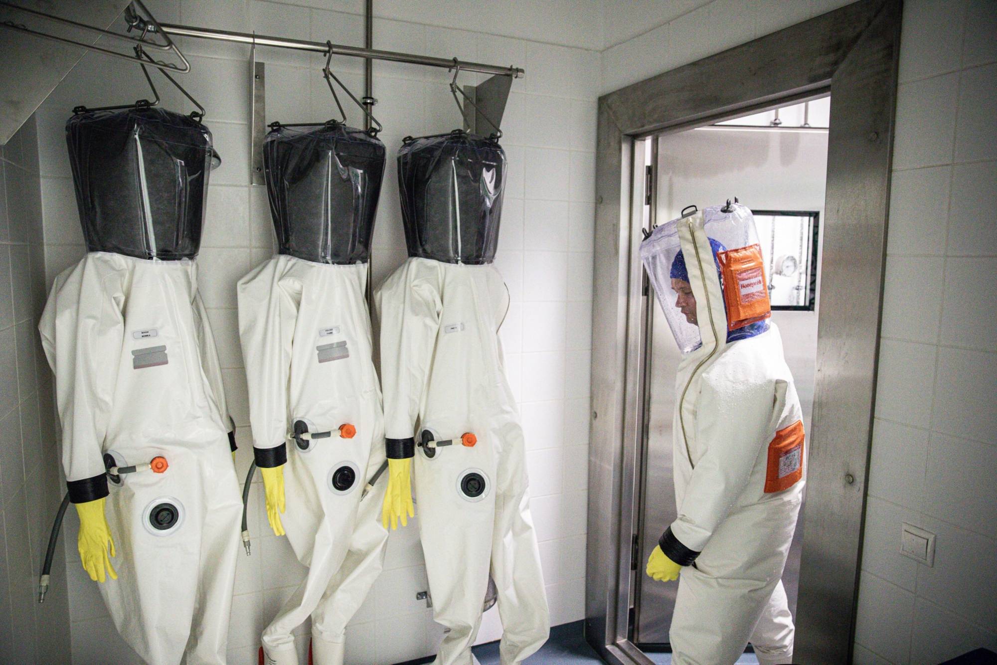 Personal Protective Equipment in the Lab - Texas A&M Today