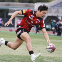 Brave Lupus flyhalf Takuro Matsunaga converts a try against Tokatsu in Kashiwa, Chiba Prefecture, on Sunday. | KYODO