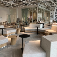 Innovation Field Yaesu in Tokyo Midtown Yaesu is designed to facilitate business networking. | KAZUAKI NAGATA 

