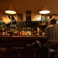 As American pop culture bled increasingly into the Japanese mainstream in the wake of World War II, cafes and bars where people could listen to imported jazz records became a fad for city dwellers. | © PHILIP ARNEILL / TOKYO JAZZ JOINTS 2023
