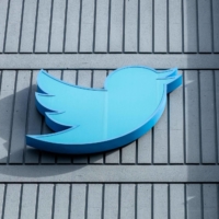 Twitter has made a blue verification mark a major feature of its Twitter Blue subscription offering. | AFP-JIJI
