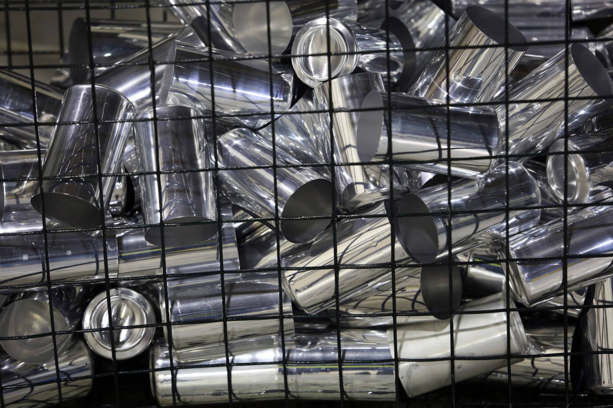 Discarded aluminum cans at a recycling can plant in Wakefield, England, in May 2013 | Bloomberg