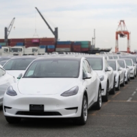 The United States and Japan have reached an agreement on trade in minerals that are key to electric vehicle batteries. | BLOOMBERG