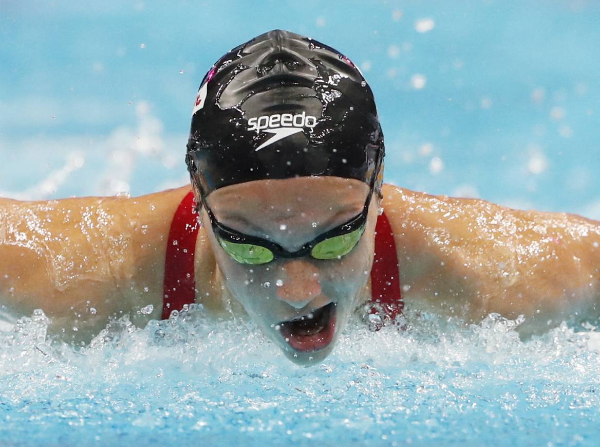 Canadas Summer McIntosh sets 400-meter medley world record
