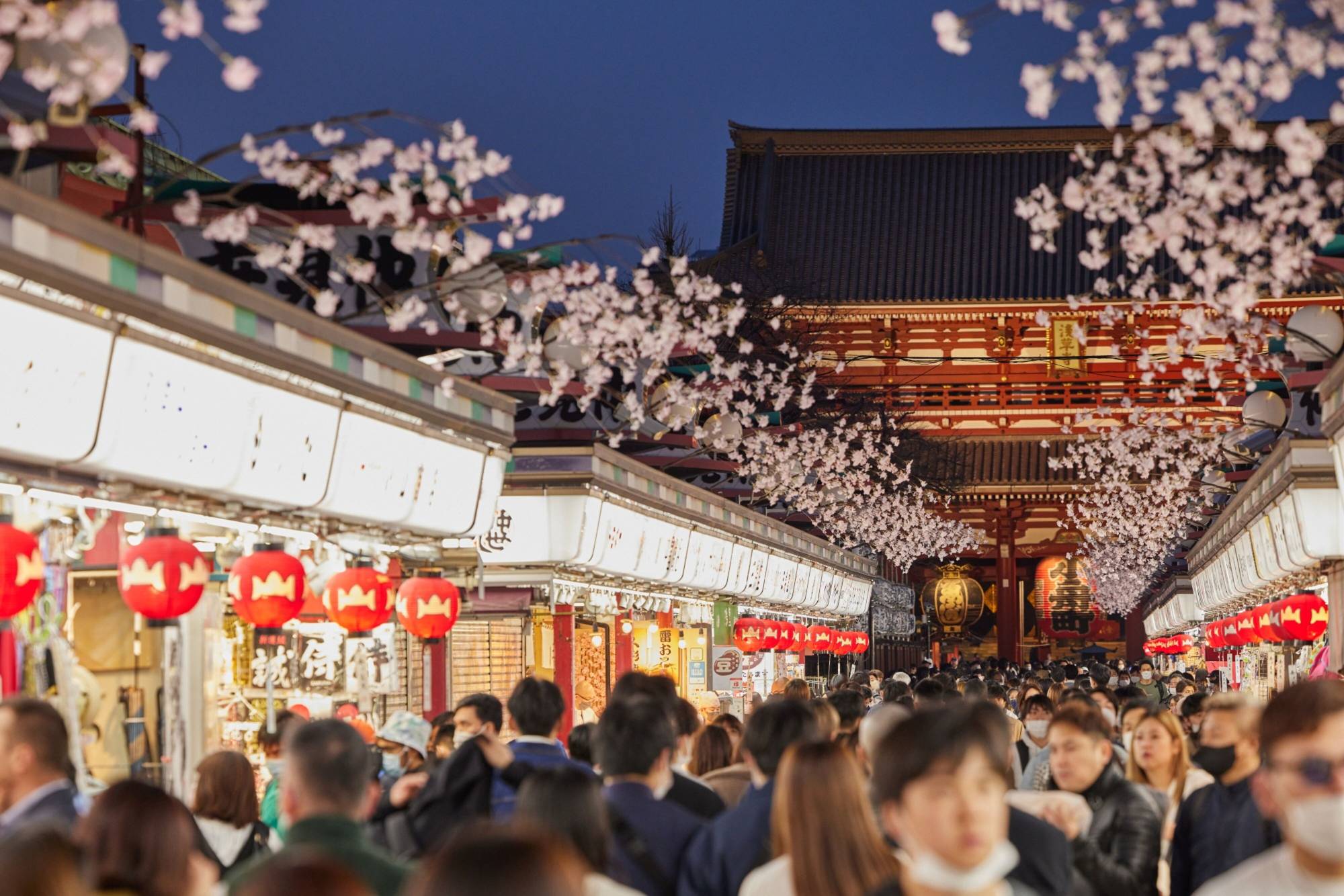 Tourists have been flocking back to Japan since pandemic border controls were eased, giving a boost to hotel investments by overseas investors. | BLOOMBERG
