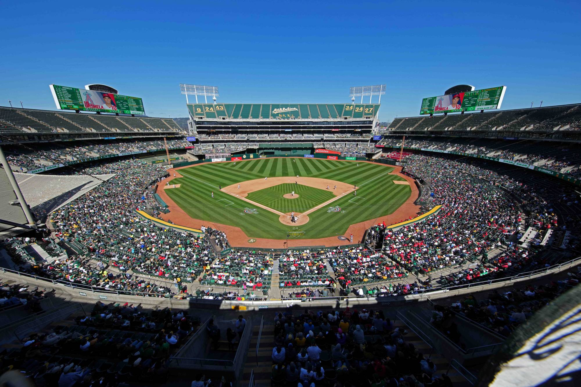 Oakland A's take a step in Las Vegas move, make stadium land deal