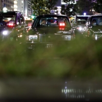 In a planned dynamic pricing system, taxi operators will have the option to flexibly set prices between 50% above or below their regular fare according to demand. | REUTERS