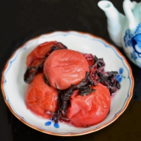 Producers in Wakayama Prefecture are trying to expand the ume fruit beyond its popular reputation as a source for umeboshi (salted and pickled ume). | GETTY IMAGES