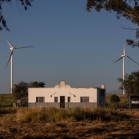 The Umoya Energy wind farm in Hopefield. The JETP’s success hinges on a plan to replace most of Eskom’s 14 remaining coal plants with wind and solar. | BLOOMBERG