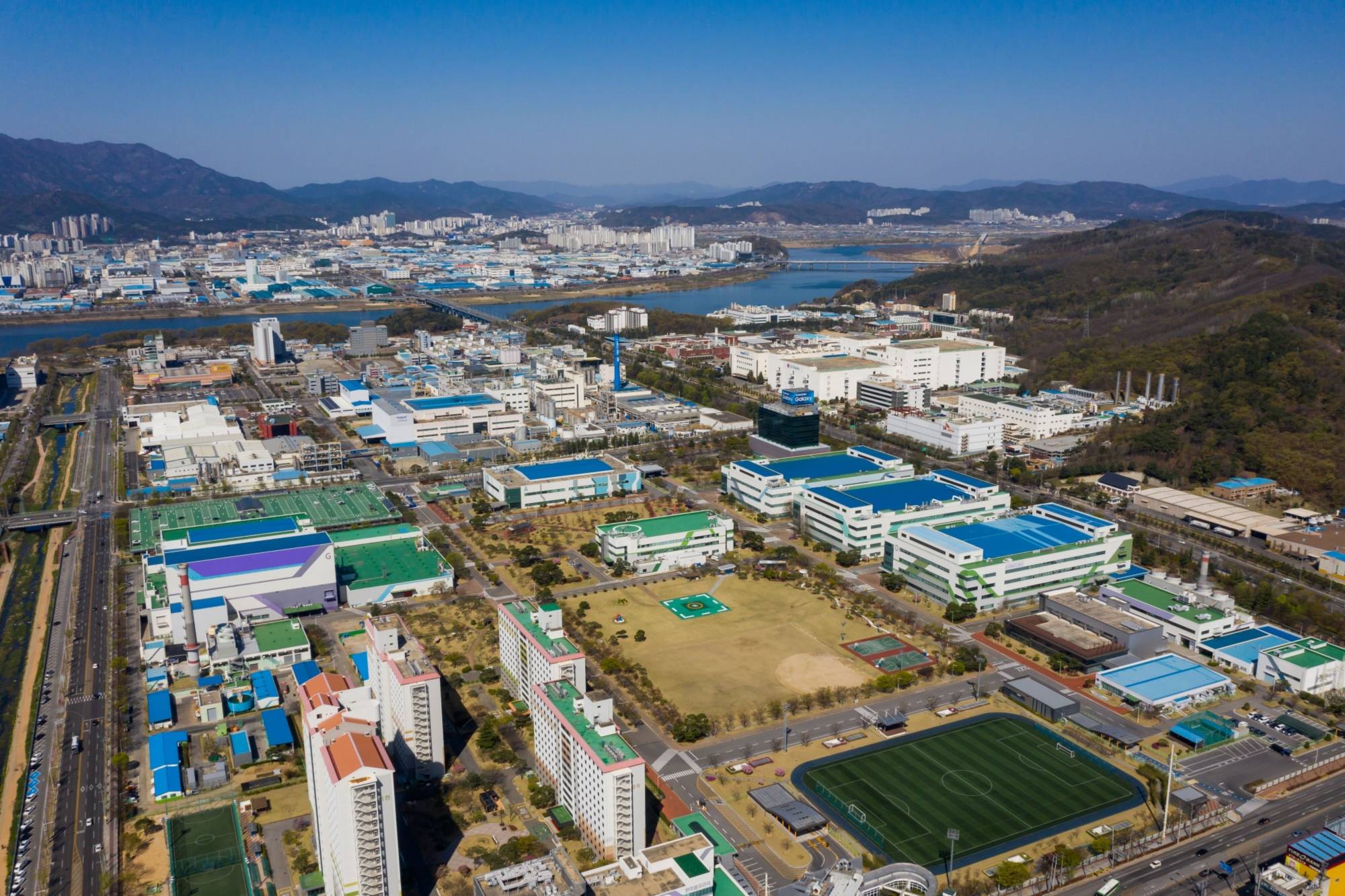 The Samsung Electronics smartphone manufacturing factory in Gumi, South Korea  | BLOOMBERG