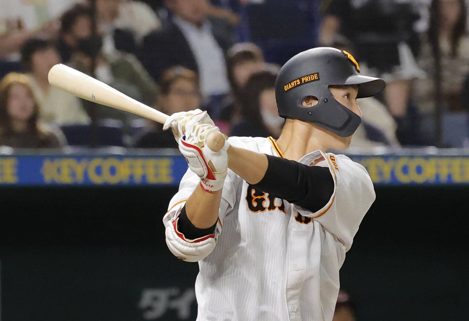 Towering Yuto Akihiro finding chances with struggling Giants