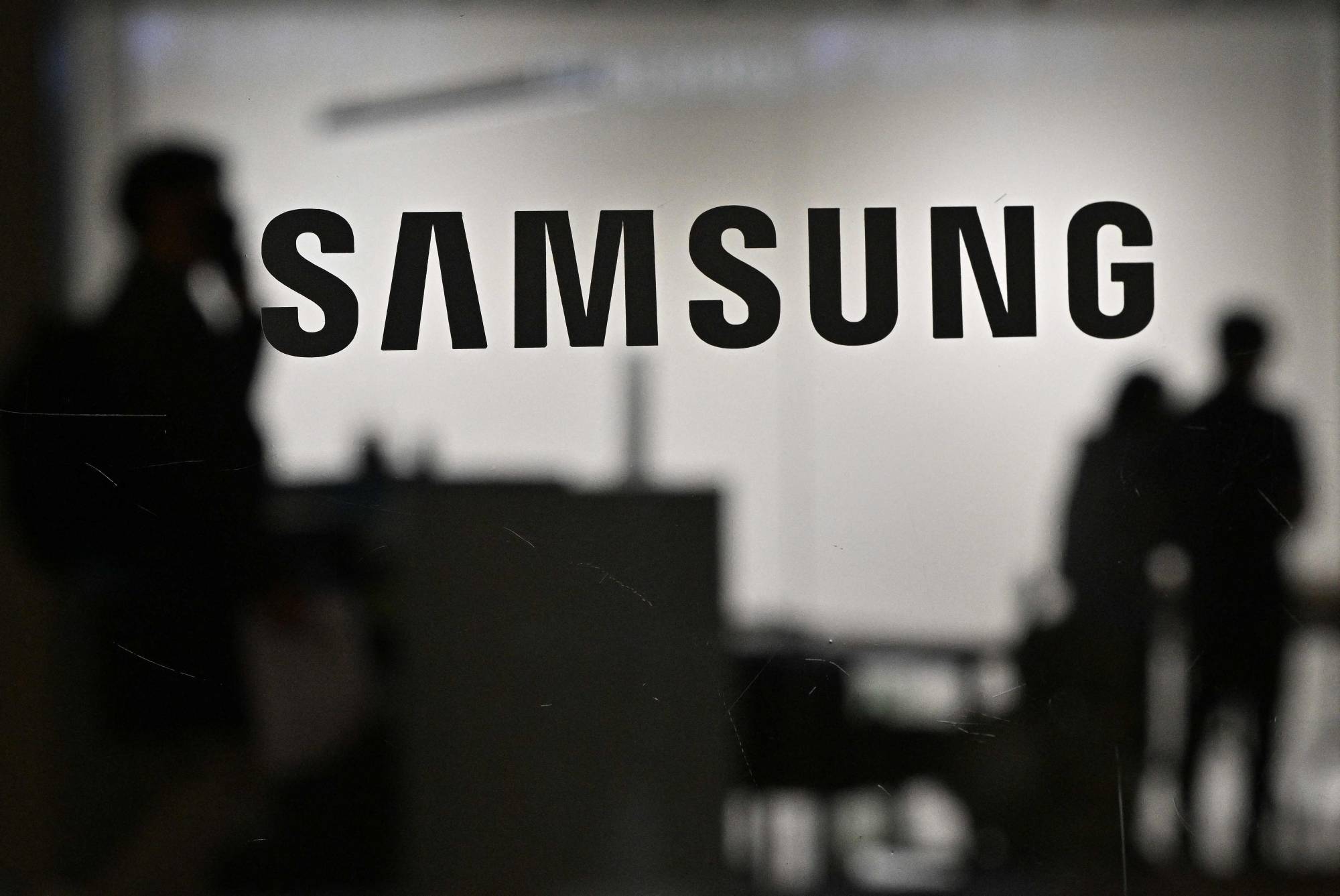 Samsung Bans ChatGPT After Engineers Use it to Fix Proprietary Code