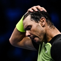 Rafael Nadal reacts after winning his round-robin match against Norway\'s Casper Ruud on November 17, 2022 at the ATP Finals tennis tournament in Turin. | AFP-JIJI