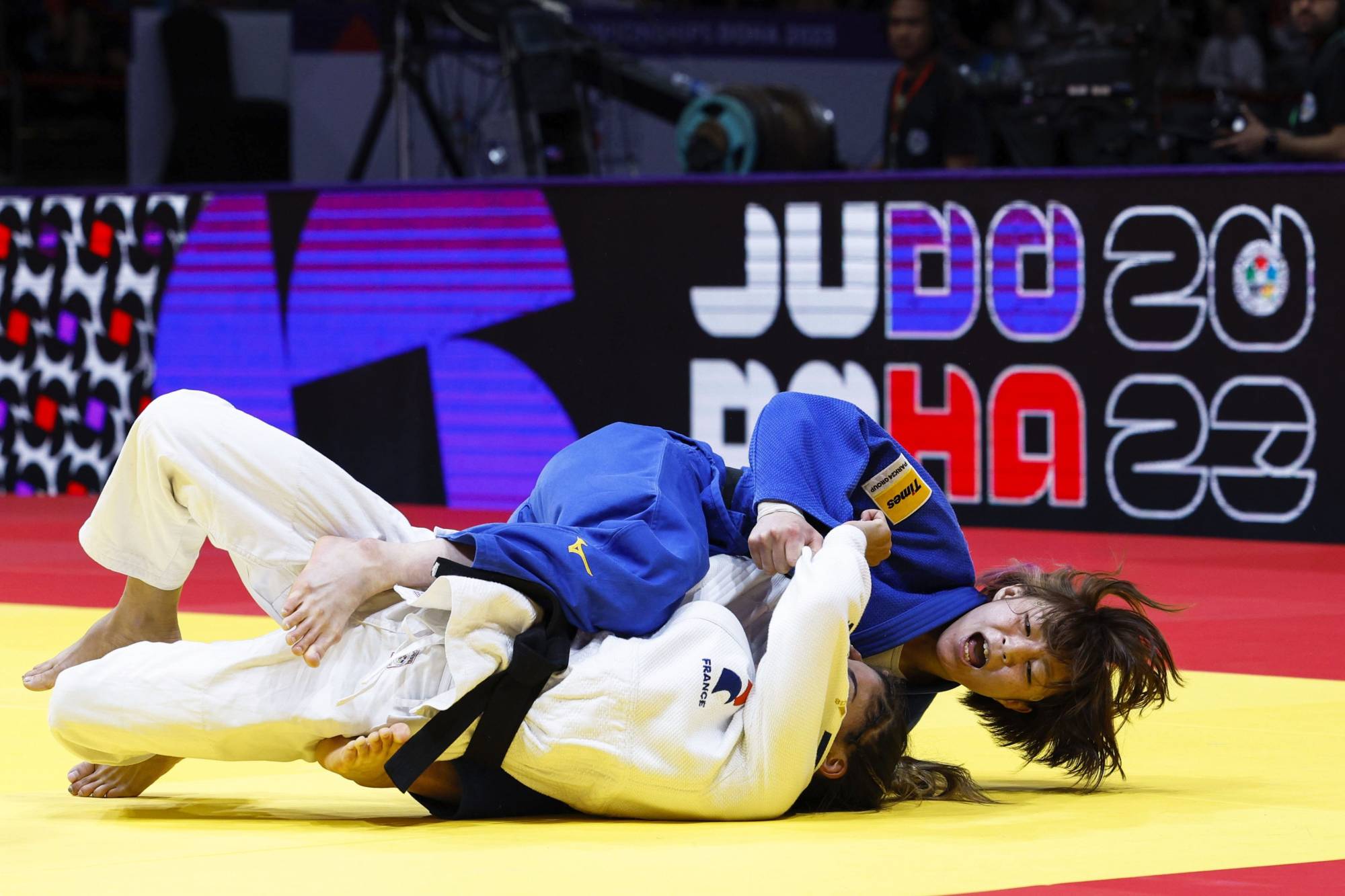 Tsunoda wins third world judo title as Olympic champion Takato falters