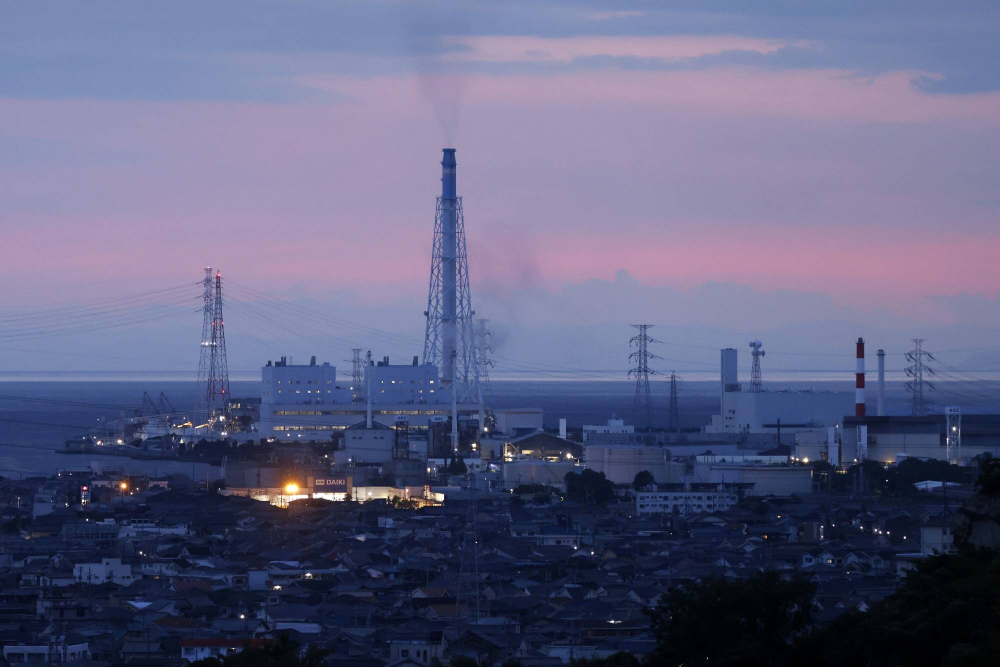 Japan’s plan to co-fire coal power plants with ammonia to decarbonize its electricity sector could increase a different type of air pollution with PM2.5, according to a new study. | BLOOMBERG