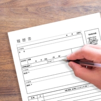 Filling out a resume in Japan tends to be a pretty standard process. However, there are a few verbal flourishes that might help you get a face-to-face interview. | GETTY IMAGES