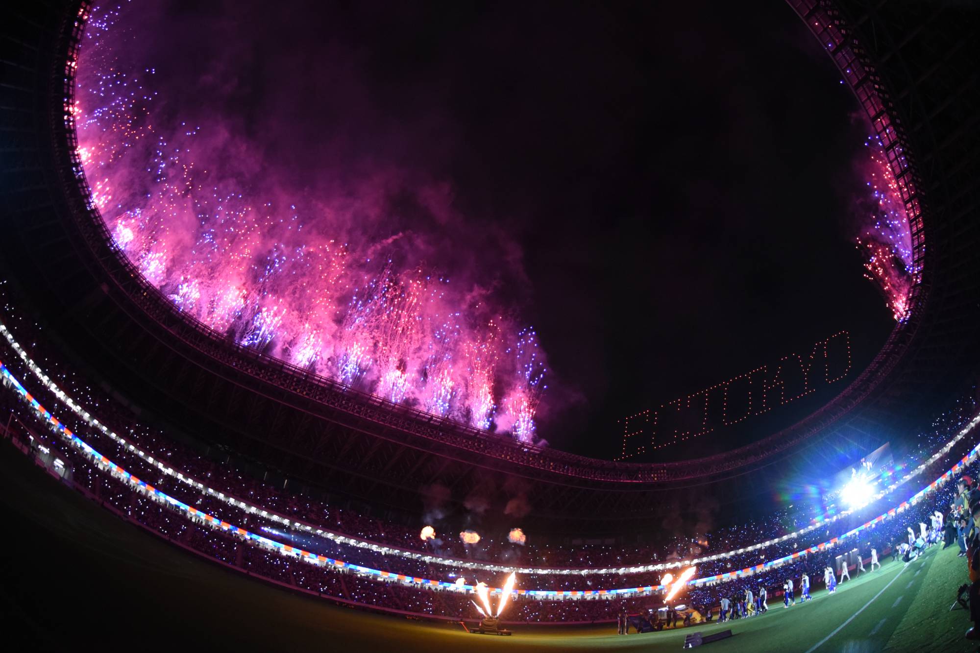 Friday's J. League first-division game between FC Tokyo and Kawasaki Frontale drew 56,705 to Tokyo's National Stadium, a record for the rivalry known as the 'Tamagawa Clasico.' | DAN ORLOWITZ