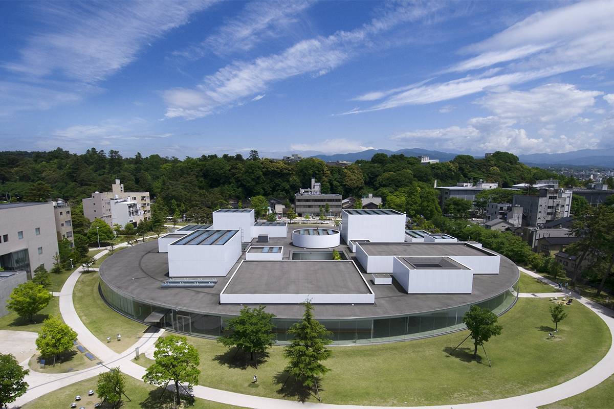 The circular shape of the museum is meant to represent the concept of having no beginning or ending.
