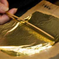 Kanazawa is said to make 99% of Japan’s gold leaf, a material indispensable to restoring national treasures and important cultural properties. One of the production techniques is on UNESCO’s Intangible Cultural Heritage List as traditional Japanese architectural craftsmanship.