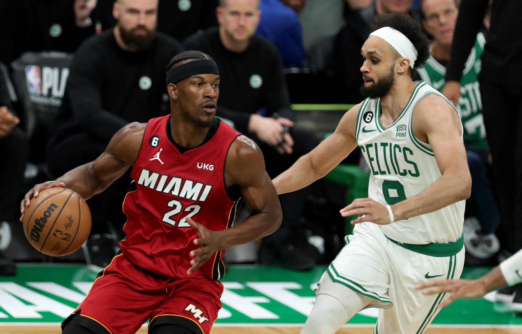 Jimmy Butler powers Heat past Celtics in Game 1