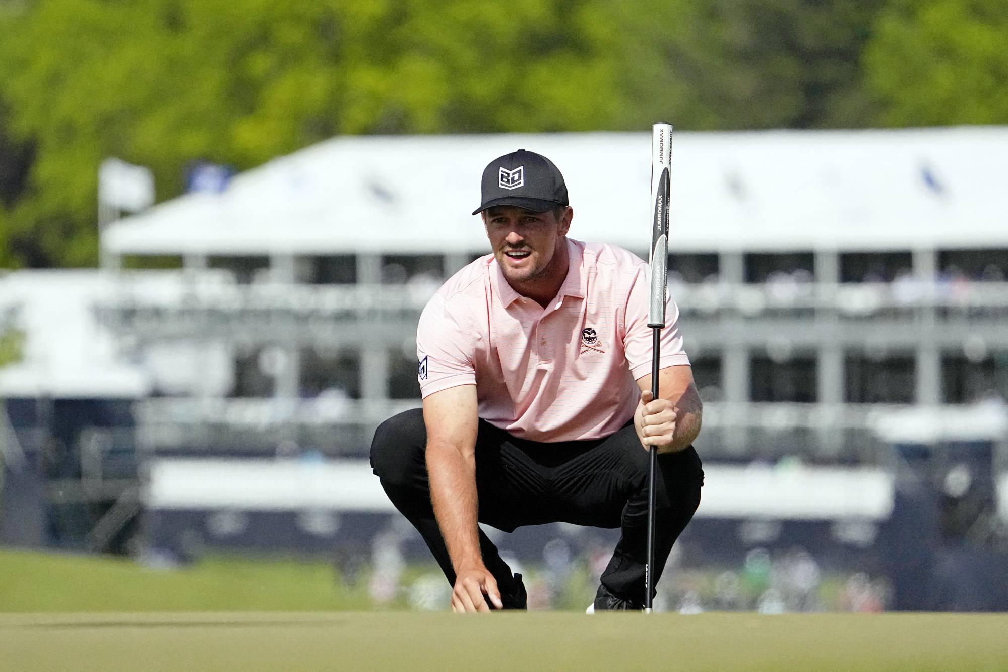 Eric Cole surges to top of PGA Championship leaderboard before darkness