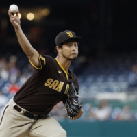 Padres starter pitcher Yu Darvish pitches against the Nationals in Washington on Tuesday. | USA TODAY / VIA REUTERS