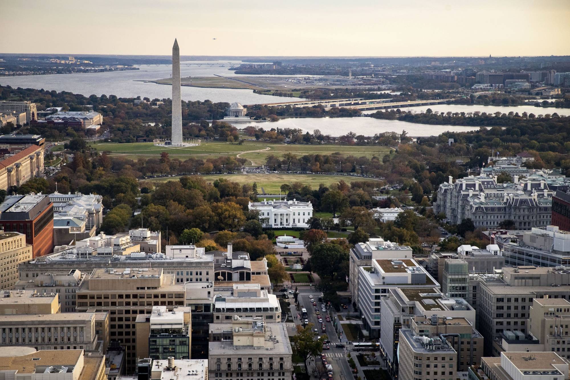 The United States scrambled F-16 fighter jets in a supersonic chase of an aircraft with an unresponsive pilot after it violated airspace in the Washington area. | BLOOMBERG