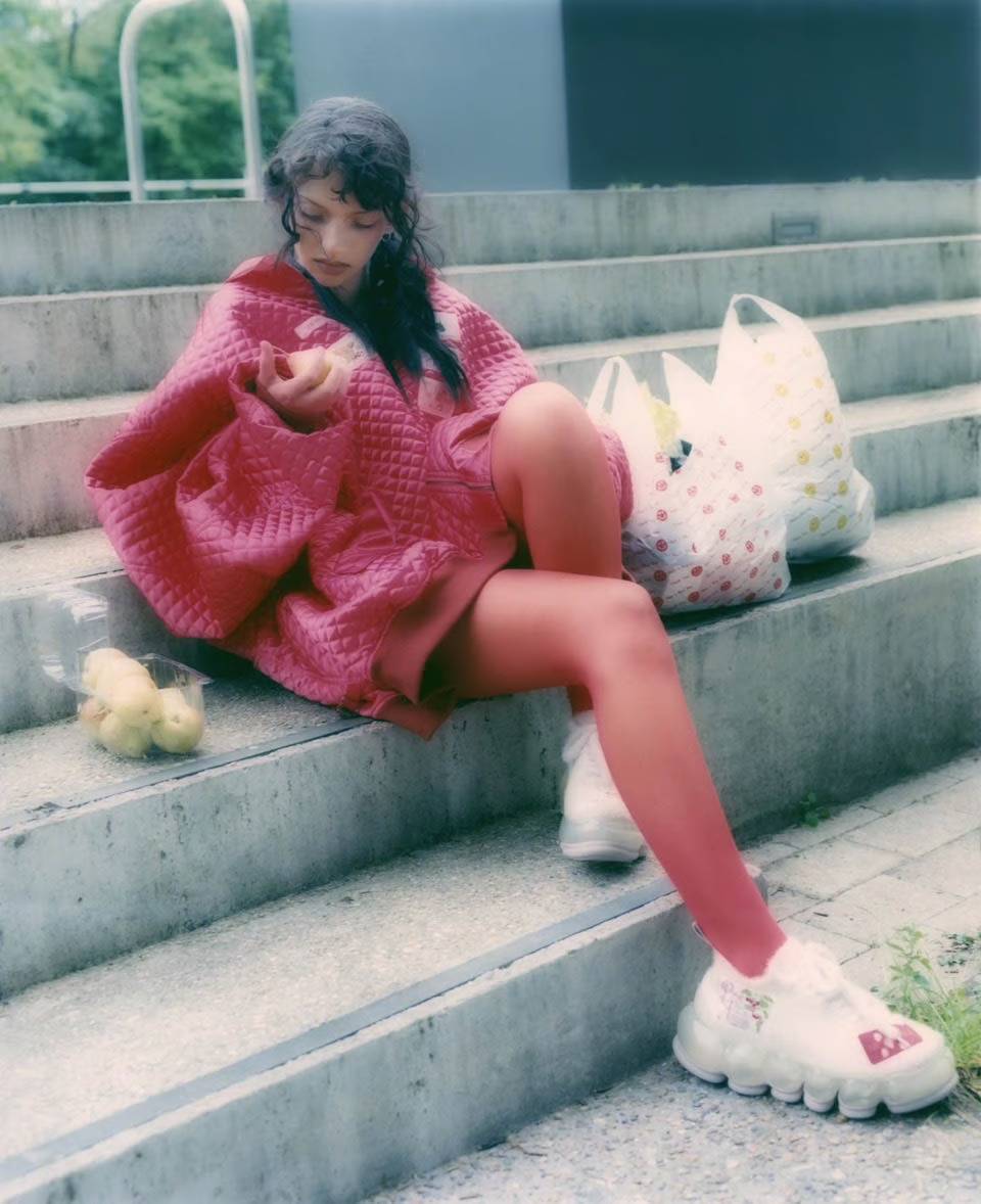 Pink fila on sale shoes outfit