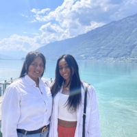 Sisters Ramya Mamidi (left) and Sadasmi Mamidi traveled from Philadelphia. | BLOOMBERG