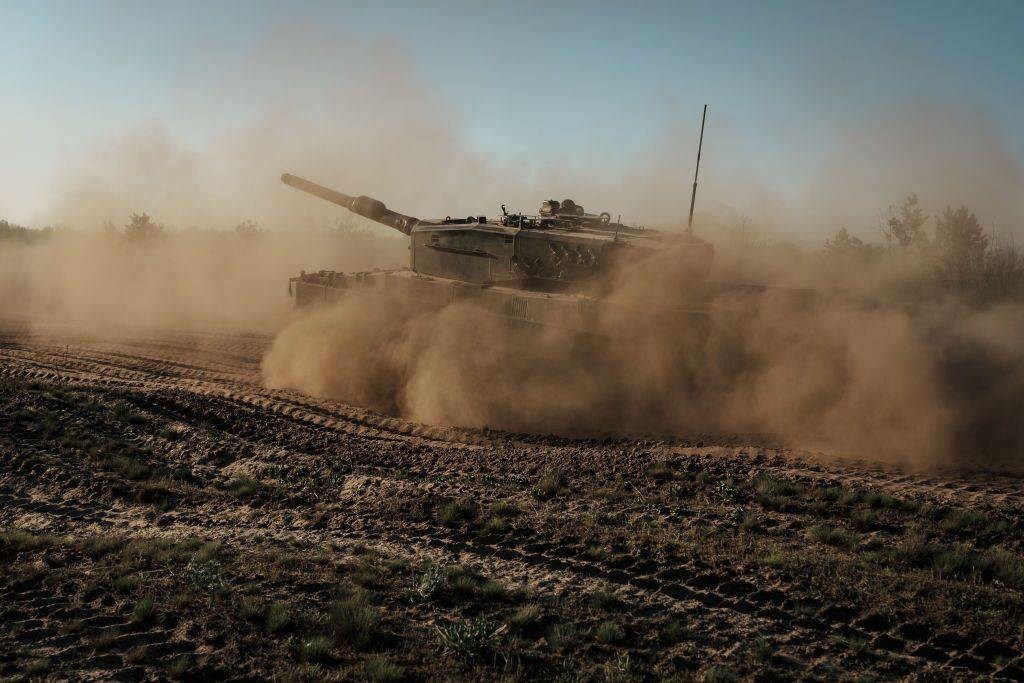 The Ukrainian military conducts training on Leopard 2 tanks at the test site on May 14. | GLOBAL IMAGES UKRAINE / GETTY IMAGES / VIA BLOOMBERG