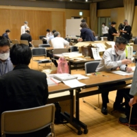 A job consultation session for former workers of Micron Memory Japan’s Hiroshima plant in May | CHUGOKU SHIMBUN
