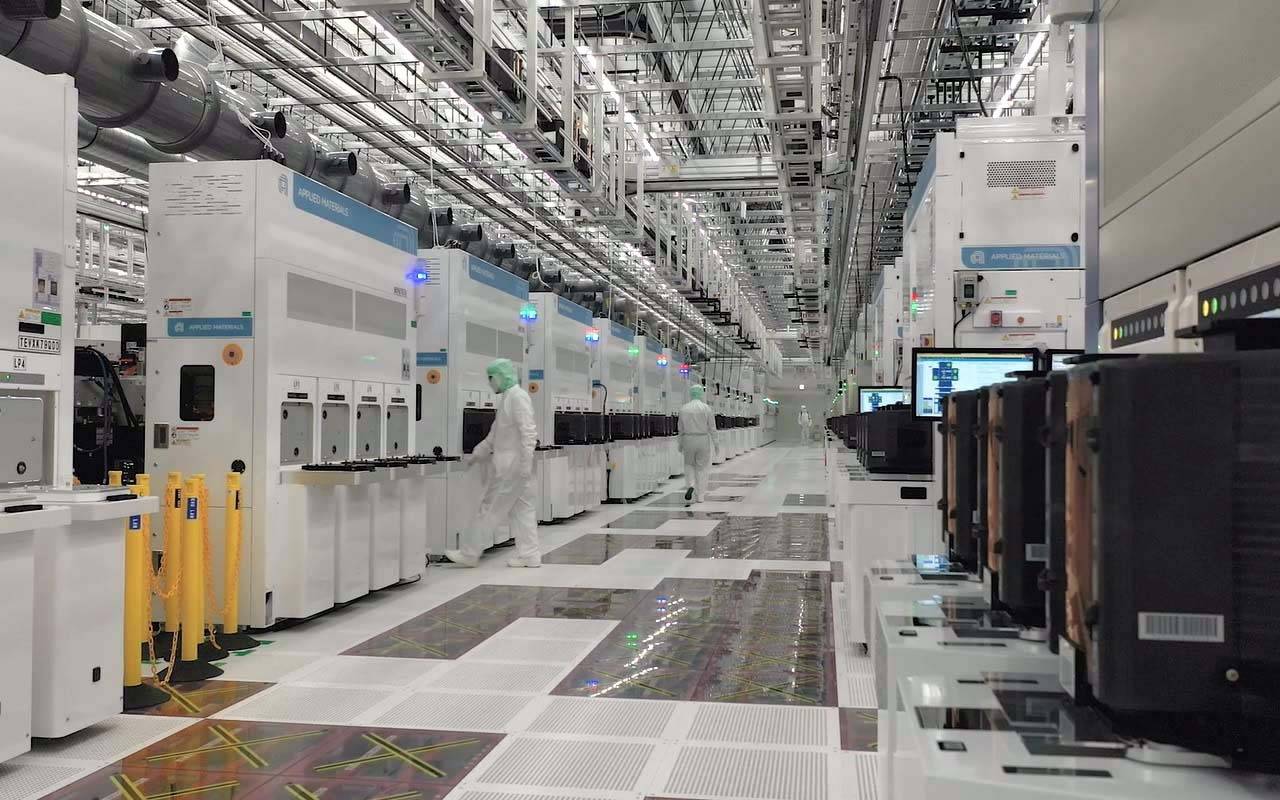 A semiconductor production line at Micron Memory Japan’s Hiroshima plant | Chugoku Shimbun 