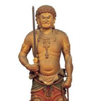 A 13th-century standing statue of Fudo Myoo | KENJI MINAMI PHOTO
