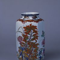 \"Six-Faceted Flower Vase With Autumn Grasses in Overglaze Polychrome Enamels\" by Eiseisha Company (Meiji Era) | THEMUSEUM OF CERAMIC ART, HYOGO