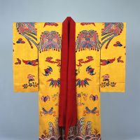 A bingata costume, a designated national treasure, (18th-19th century) | NAHA CITY MUSEUM OF HISTORY