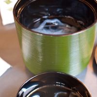 Just desserts: Kuzukiri, chilled, slippery kudzu noodles served with brown-sugar syrup, are a quintessential summertime treat in Kyoto. | HIDEMI SETO PHOTO