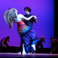 The Wavell School team from the U.K. shows a dramatic flair in their performance of \"The Hunchback of Notre Dame.\" | YOSHIAKI MIURA PHOTO