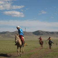 Mongolian horseriders start young | AFP-JIJI / YOUTUBE