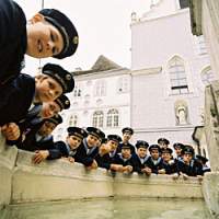 Vienna Boys\' Choir are all smiles before their Japan tour. | (c) OBEY VS. WK INTERACT