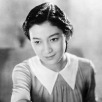Classic scene: Setsuko Hara stars in \"Atarashiki Tsuchi.\" | &#169; MATTHIAS FANCK