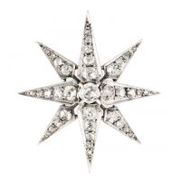 Flashy: A diamond-studded hair pin named \"Sisi\'s Stars,\" owned by Vienna-based jewelry maker Rozet &amp; Fischmeister. | NICK ZINNER