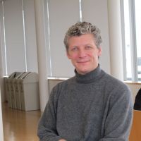 William Tuckett (above) talks about his new production \"The Crane Maiden\" (below), which opens on March 16 at the Kanagawa Arts Theatre in Yokohma. | NOBUKO TANAKA