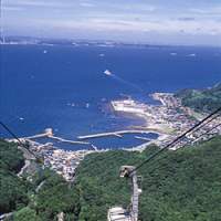 You can enjoy a panoramic view of Boso Peninsula by taking a cable car. | PHOTO COURTESY OF FUTTSU CITY TOURIST ASSOCIATION